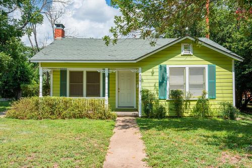 618 Lois St, Kerrville, TX, 78028-5061 | Card Image