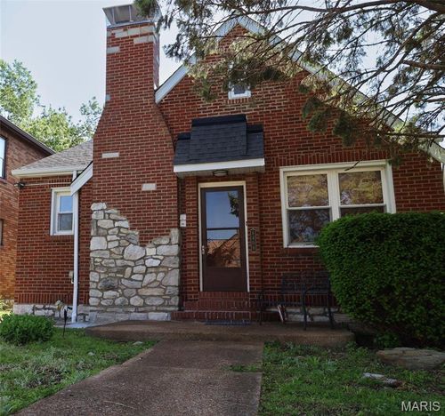 6406 Woodbine Ct, Saint Louis, MO, 63109-3726 | Card Image
