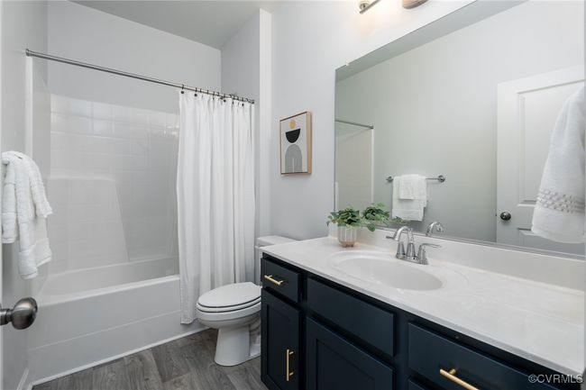 Bathroom 2 | Image 19