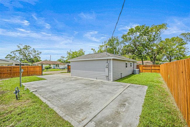 702 Norell St, House other with 3 bedrooms, 2 bathrooms and null parking in Channelview TX | Image 16