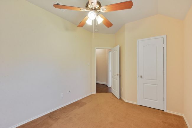 291 Cold Spg, House other with 4 bedrooms, 2 bathrooms and 4 parking in Buda TX | Image 20