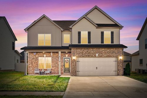 1483 Kingbird Dr, Clarksville, TN, 37040-1718 | Card Image