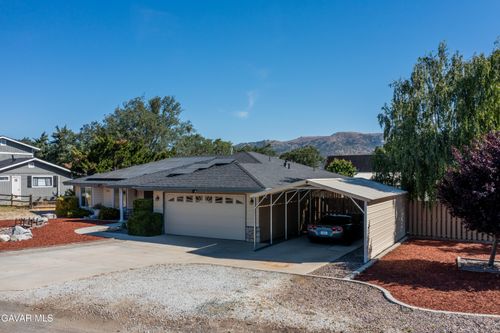 22700 Fran Dr, Tehachapi, CA, 93561-8250 | Card Image