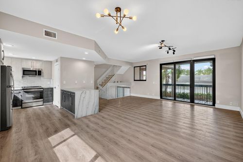 41-1401 Ne 9th St, Fort Lauderdale, FL, 33304-4409 | Card Image