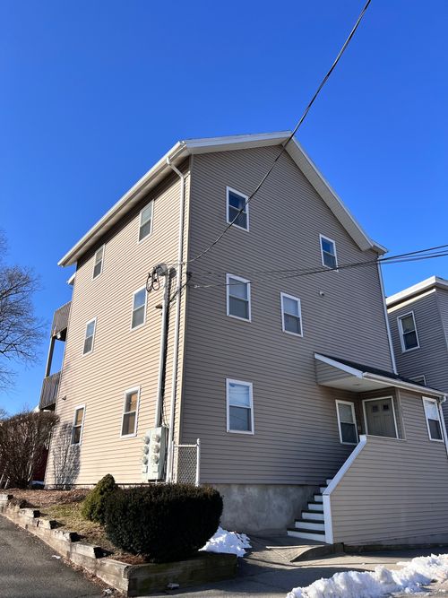 apt-4-307 Washington Ave, Waterbury, CT, 06708-3864 | Card Image