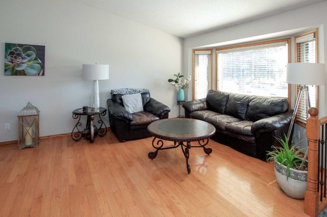 169 Dixon Crescent, Home with 4 bedrooms, 3 bathrooms and 4 parking in Red Deer AB | Image 5
