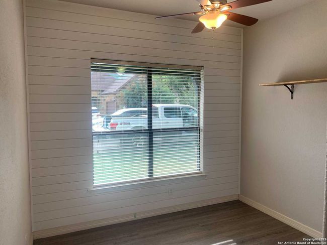 594 Carriage House, House other with 4 bedrooms, 2 bathrooms and null parking in Spring Branch TX | Image 15