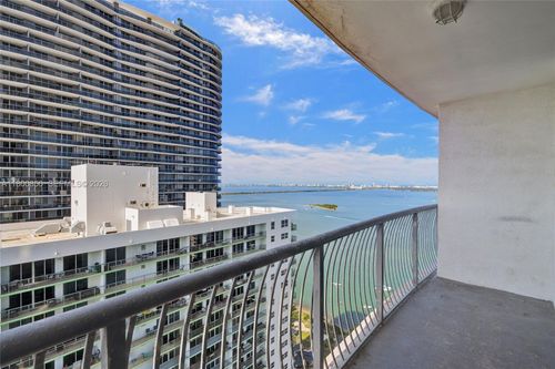 apt-4007-1750 Bayshore Dr, Miami, FL, 33132-3215 | Card Image