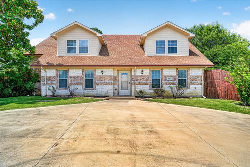 3813 Eugene Ct N, Irving, TX, 75062-3000 | Card Image