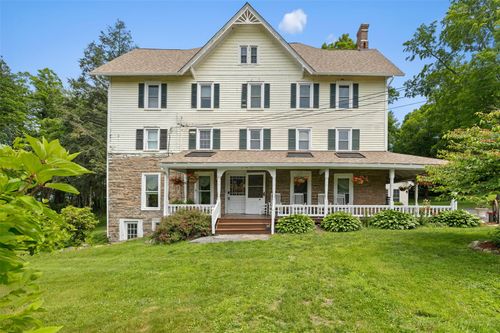 346 Crescent Ave, Highland, NY, 12528-2427 | Card Image