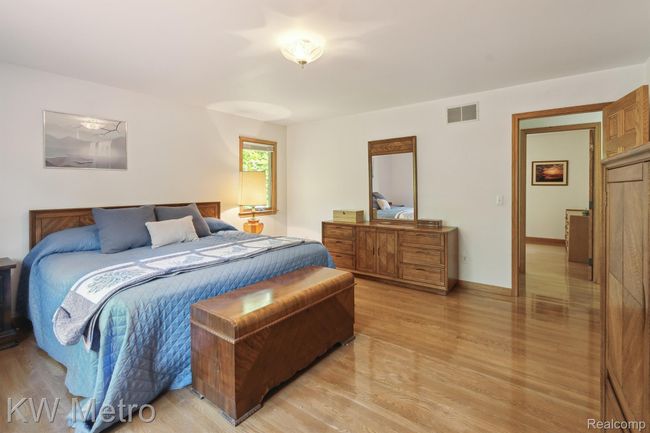 Additional View of Primary Bedoom | Image 16