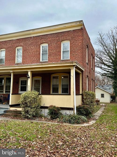 335 N Bradford St, DOVER, DE, 19904-3001 | Card Image