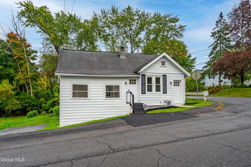 2 Monroe Ave, Colonie, NY, 12203-5823 | Card Image