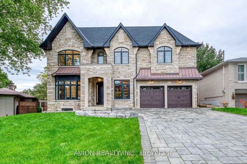 3 Sutcliffe Dr, North York, ON, M2K2A5 | Card Image