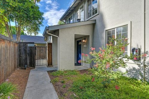2029 5th Street, Davis, CA, 95618 | Card Image