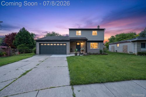 53962 Kirk Ct, New Baltimore, MI, 48047-1048 | Card Image