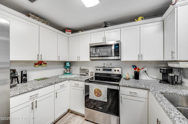262 Dock Ave, House other with 2 bedrooms, 2 bathrooms and null parking in SEBASTIAN FL | Image 12