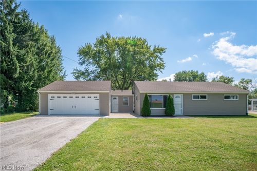 592 Frost Rd, Streetsboro, OH, 44241-4784 | Card Image