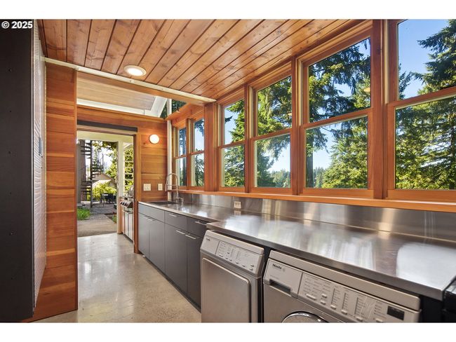 693 Terrace Dr, House other with 4 bedrooms, 4 bathrooms and 5 parking in Lake Oswego OR | Image 37