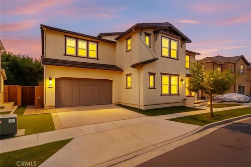 37 Preston Pl, Tustin, CA, 92782-3754 | Card Image