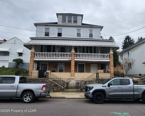 2-121 W Grand St, Nanticoke, PA, 18634-3103 | Card Image