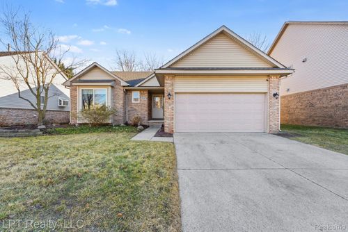 24595 Jason Dr, Brownstown Twp, MI, 48134-9183 | Card Image