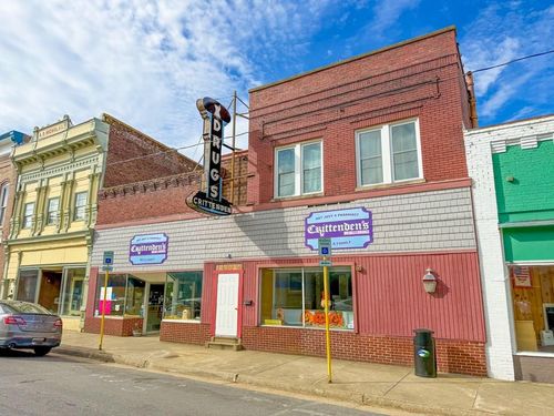121 W. Carolina Avenue, Crewe, VA, 23930 | Card Image