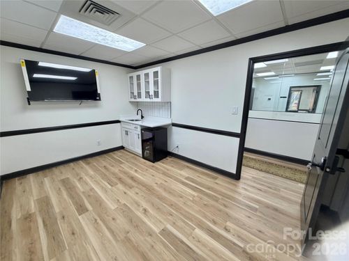 10716 Carmel Commons Boulevard, Charlotte, NC, 28226 | Card Image