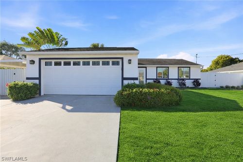 5242 32nd Ave Sw, NAPLES, FL, 34116-8118 | Card Image