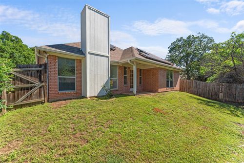 7632 Arbor Ridge Ct, Fort Worth, TX, 76112-4535 | Card Image