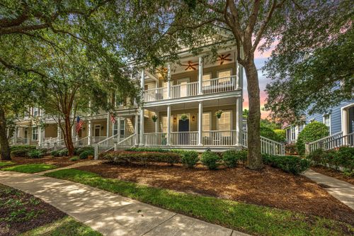 2980 Treadwell St, Mount Pleasant, SC, 29466-9240 | Card Image