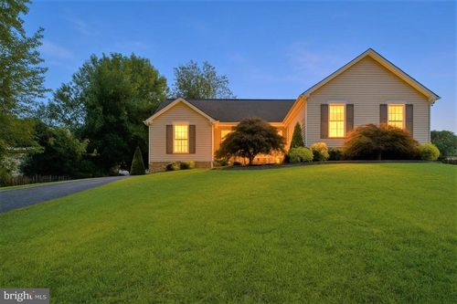 6819 Violet Dr, FREDERICKSBURG, VA, 22407-6294 | Card Image