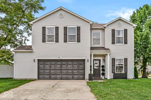 498 Old Glory Dr, Greenfield, IN, 46140-2913 | Card Image