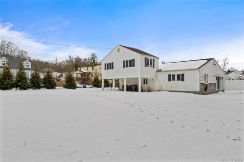 9 Babbitt Ct, Elmsford, NY, 10523-3532 | Card Image