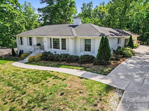 7010 Terrace Dr, Charlotte, NC, 28211-6139 | Card Image