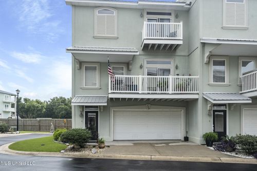 728-728 W Beach Blvd, Long Beach, MS, 39560-5845 | Card Image