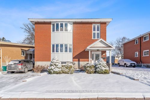 {{alt}} | Card Image