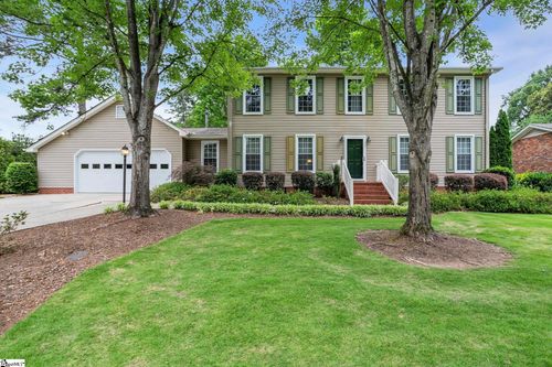 208 Longstreet Dr, Greer, SC, 29650-3821 | Card Image