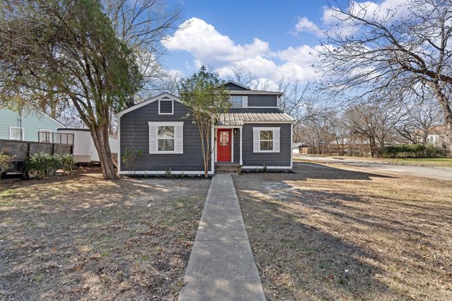 211 Almond St, House other with 4 bedrooms, 3 bathrooms and null parking in Waxahachie TX | Image 4