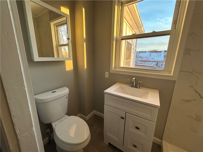 29 Hoppin Ave, House other with 3 bedrooms, 2 bathrooms and 6 parking in Riverside RI | Image 7
