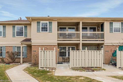 19272 Northridge Dr, Northville, MI, 48167-2272 | Card Image