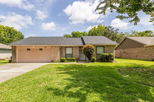 5910 High Meadow St, League City, TX, 77573-3113 | Card Image