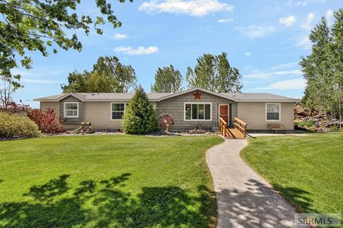 384 N 700 W, Blackfoot, ID, 83221-5242 | Card Image