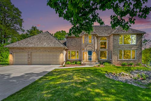 8973 Knoble Ct, Eden Prairie, MN, 55347-2000 | Card Image