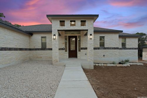 333 Eagle Rock Rd, Spring Branch, TX, 78070-5207 | Card Image