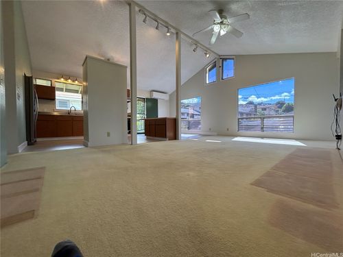 1628 Aupuni St, Honolulu, HI, 96817-1929 | Card Image