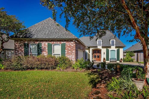 176 Lansdown Dr, Houma, LA, 70360-8358 | Card Image