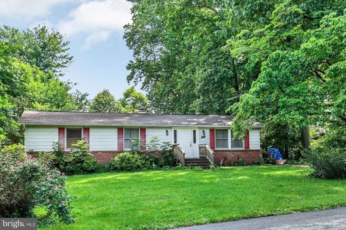 38 Poplar Dr, DELTA, PA, 17314-9398 | Card Image