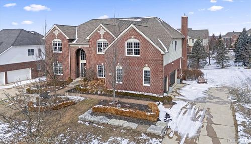 46430 Pinehurst Cir, Northville, MI, 48168-9648 | Card Image
