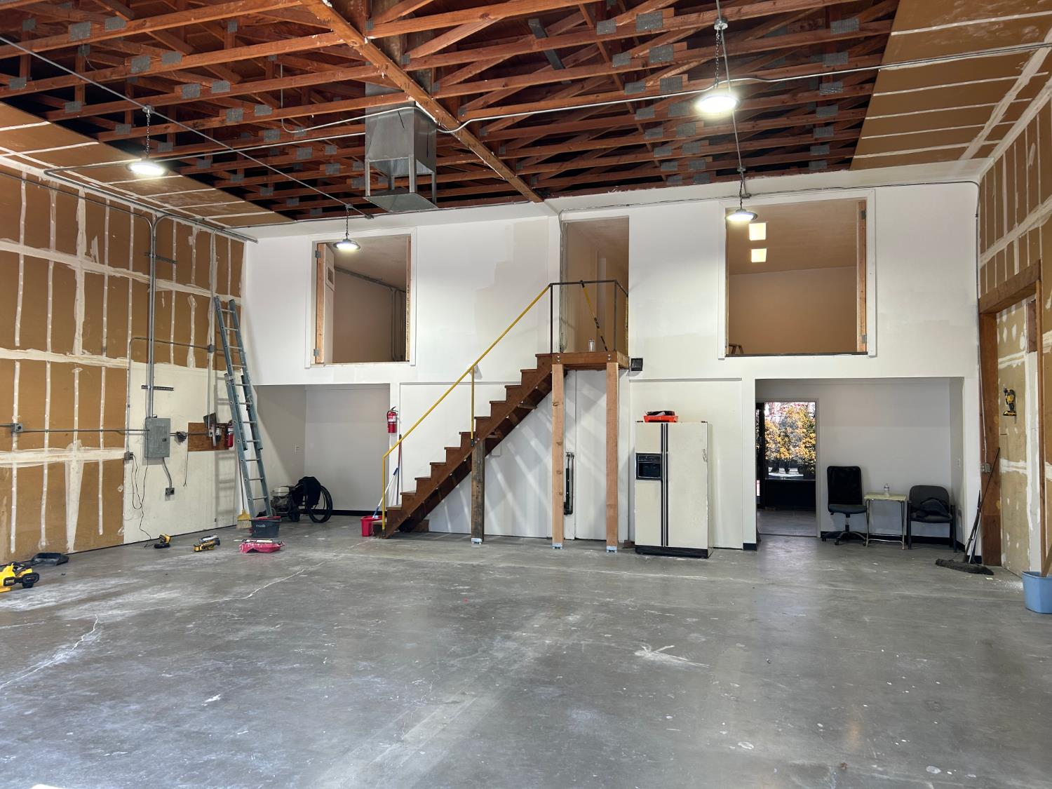 Commercial Lease in Woodland 4